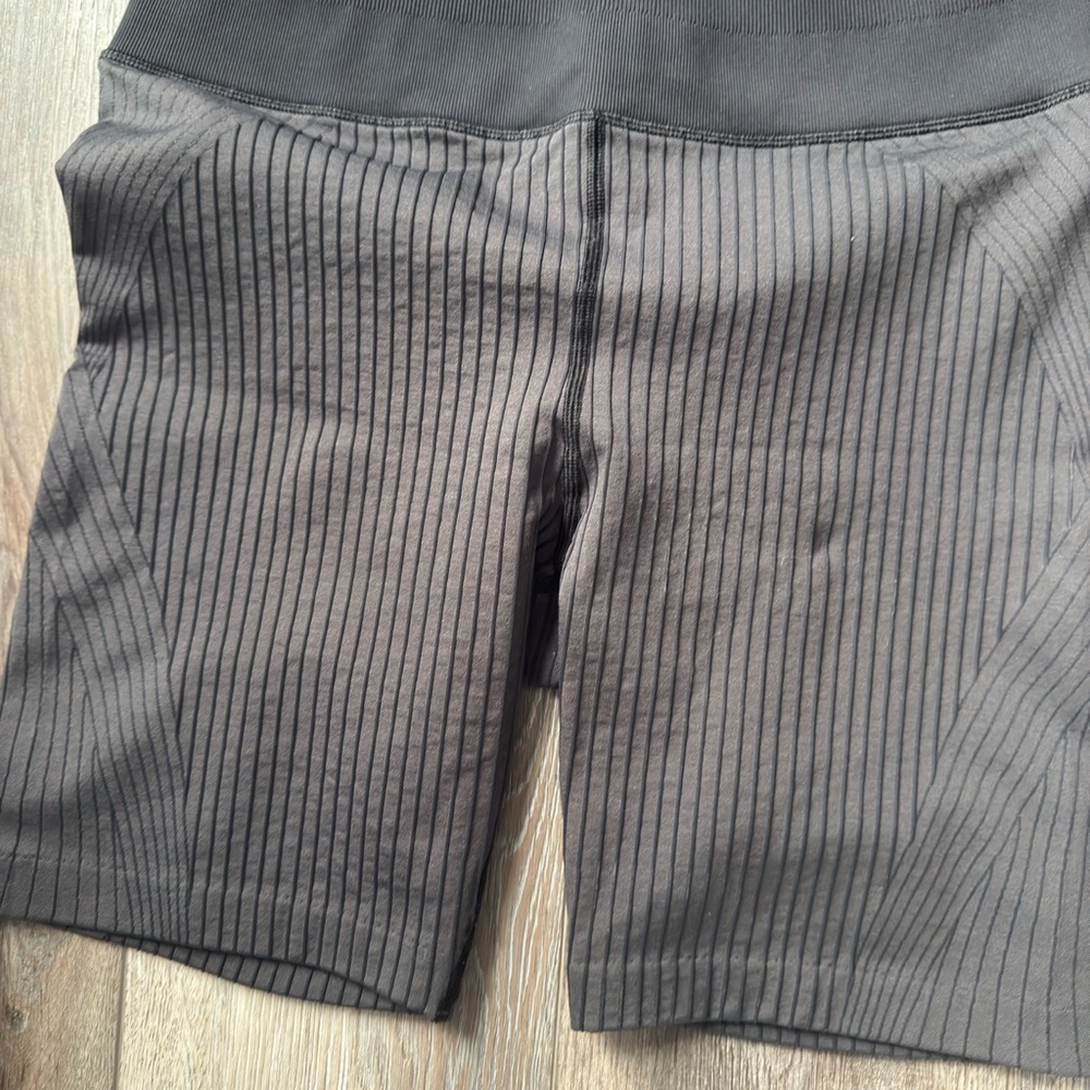 lululemon athletica Black Ribbed Women's Bike Shorts